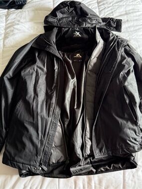 ZeroXposur Men's Black Hooded Puffer Jacket